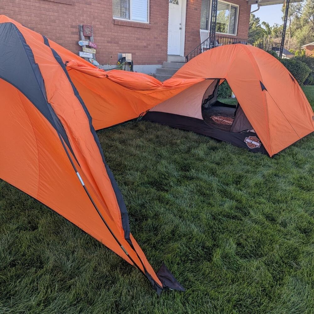 Harley-Davidson HDL10010 Riders Dome Tent with bike Vestibule